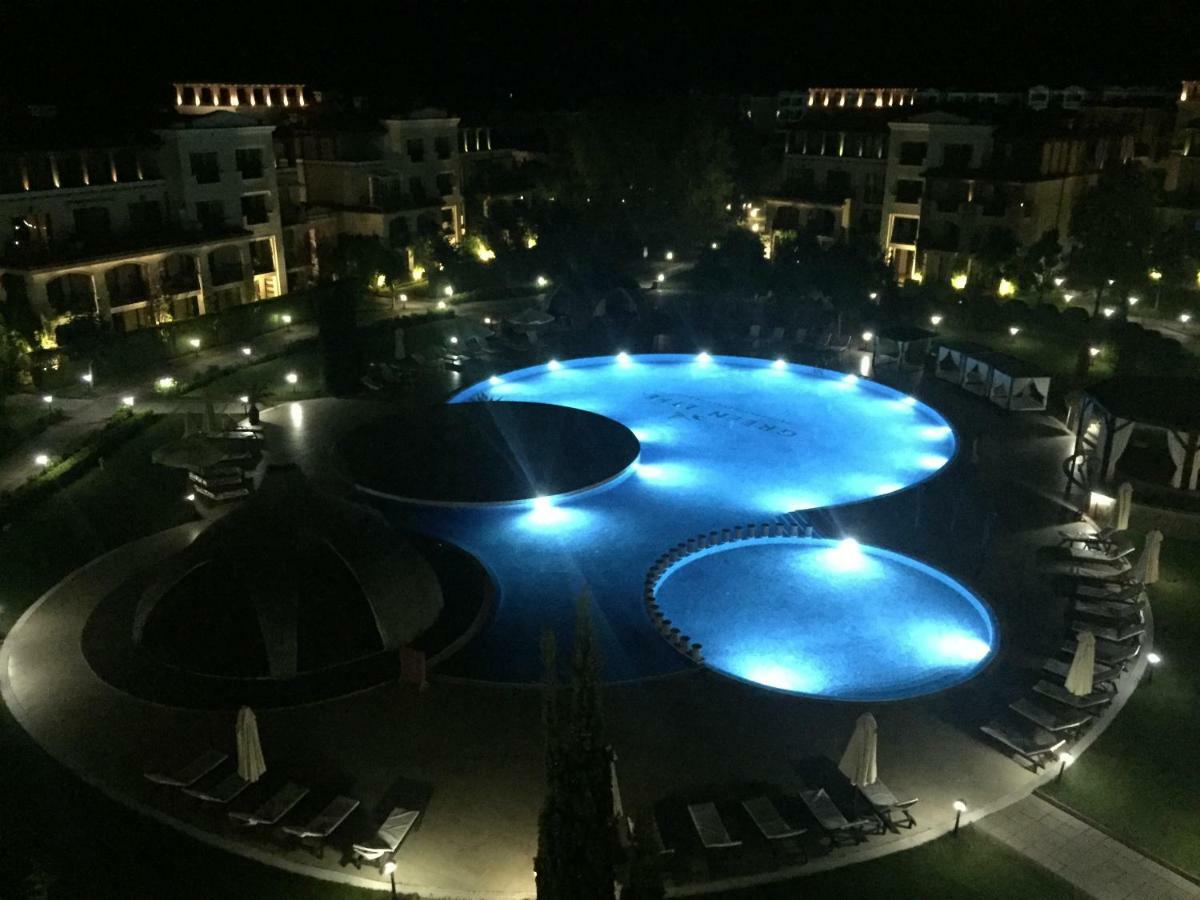 Apartment 2Br, Тристаен In Complex Green Life Süzebolu Dış mekan fotoğraf